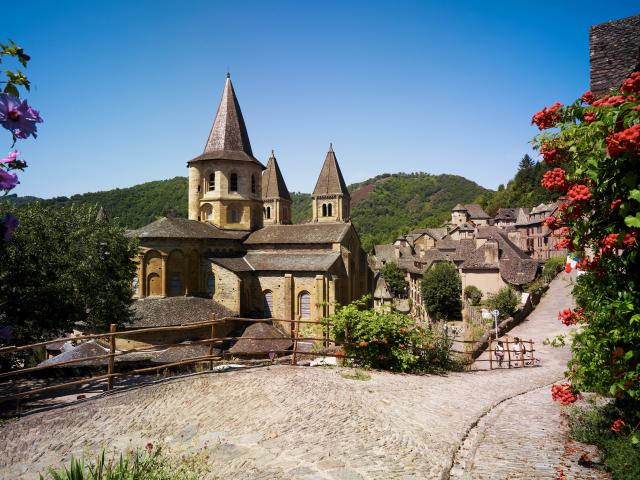 01 Conques 1 C Crt Midi Pyrenees D Viet 0