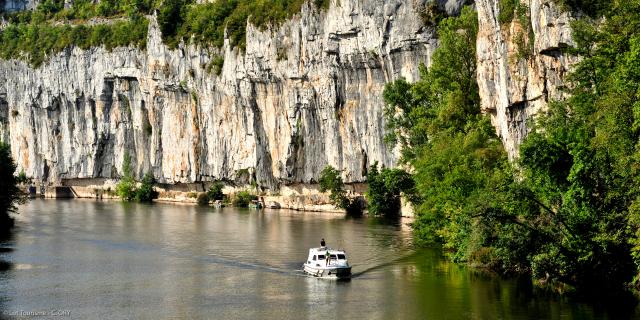 Navigation sur le Lot à Bouziès