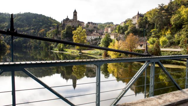 Albas depuis le pont suspendu