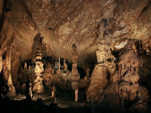 Grotte Des Carbonnieres © Laugery