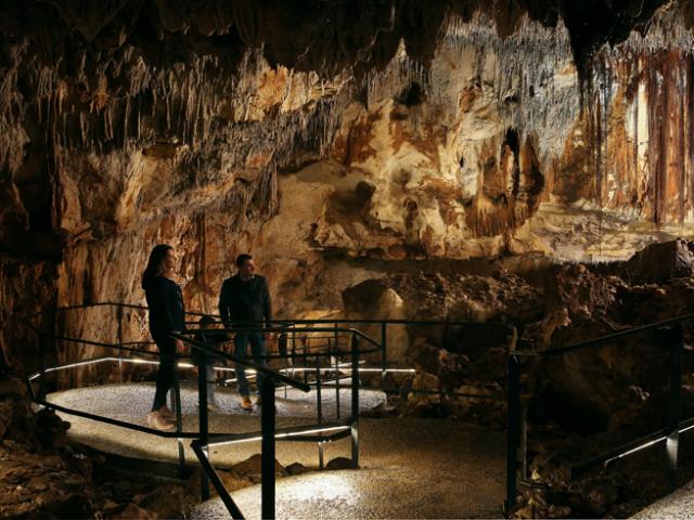 Grotte Des Carbonnieres © Laugery