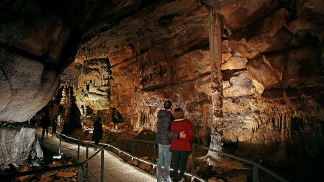 Grotte des Carbonnieres © Laugery