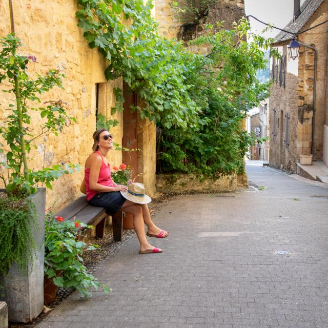 halte sur un banc à Gourdon