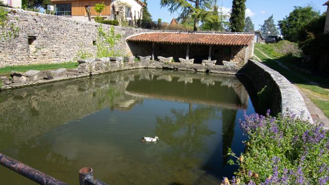 Lavoir à Varaire