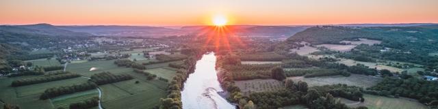 Lever de soleil sur la vallée de la Dordogne