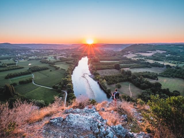 Lever de soleil sur la vallée de la Dordogne