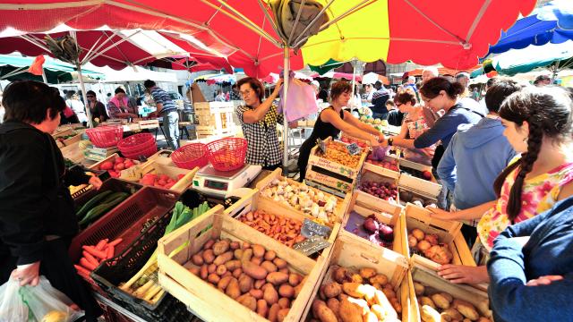 Marché de Cahors - Etal du Gaec de la Treille