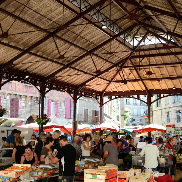 Marché sous la halle de FIgeac