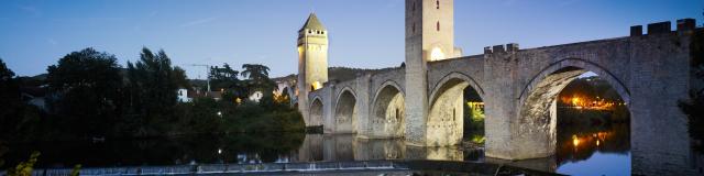 Pont Valentre Lot Tourisme Crt Midi Pyrenees D Viet 3