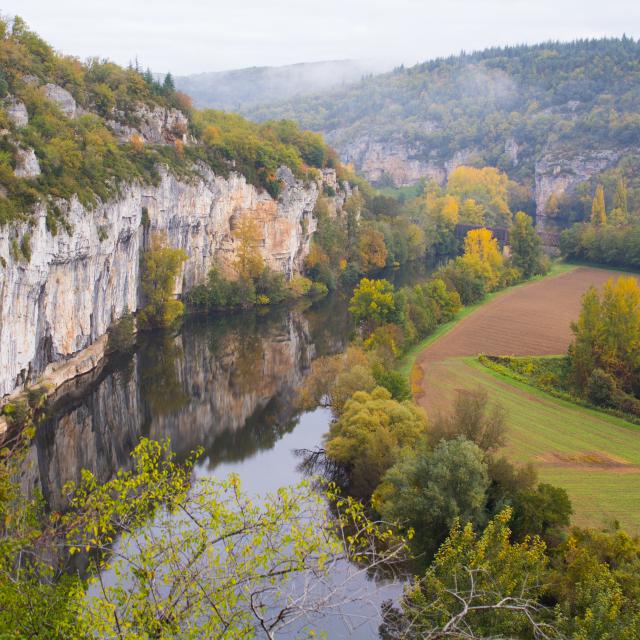 Route de la falaise à Bouziès