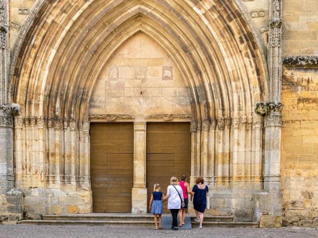 Visite sensorielle de Gourdon - Église Saint-Pierre