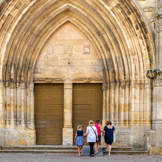 Visite sensorielle de Gourdon - Église Saint-Pierre