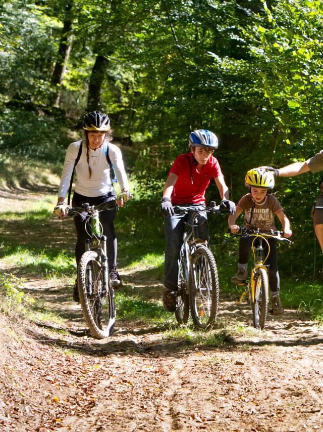 Vtt en famille dans le Ségala