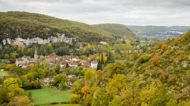 Vue sur le village de Saint-Martin-Labouval