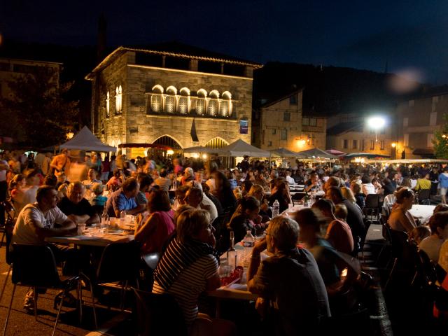 Marché nocturne de Figeac