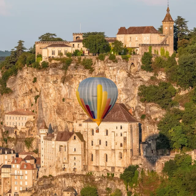 Décollage de montgolfière à Rocamadour