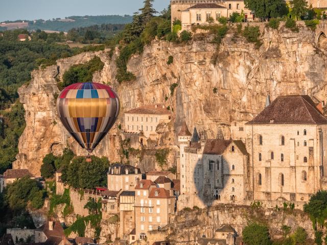 Décollage de montgolfière à Rocamadour