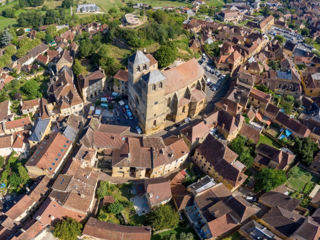 Vue aérienne de Gourdon