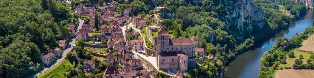 Vue aérienne de Saint-Cirq-Lapopie