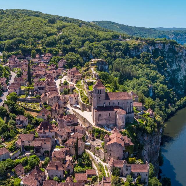 Vue aérienne de Saint-Cirq-Lapopie