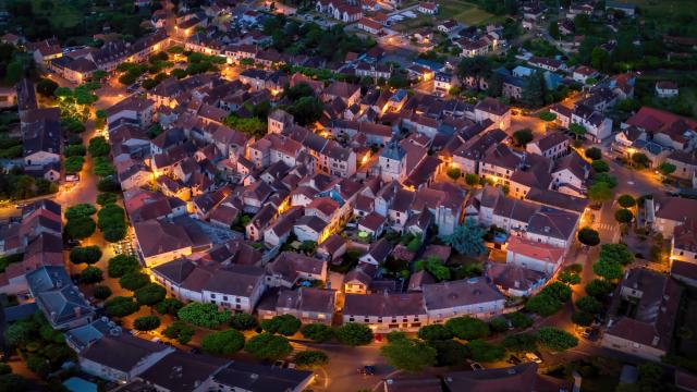 Vue aérienne nocturne de Cajarc