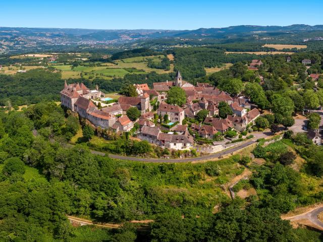 Vue aérienne de Loubressac