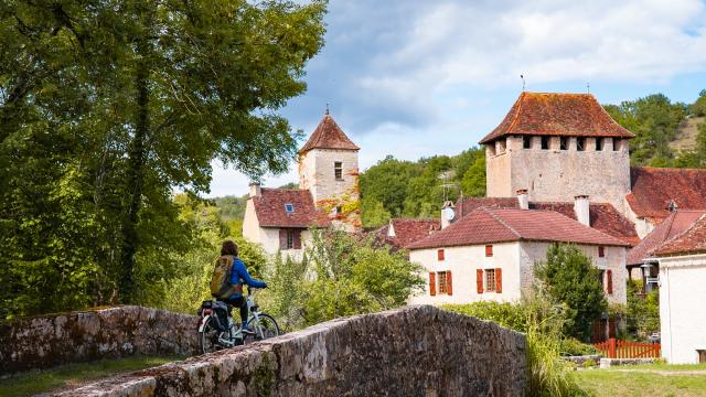 Géocaching en vélo électrique sur le Parc naturel régional des Causses du Quercy