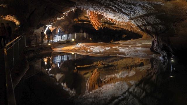 Grottes de Lacave Reflets © Jeff