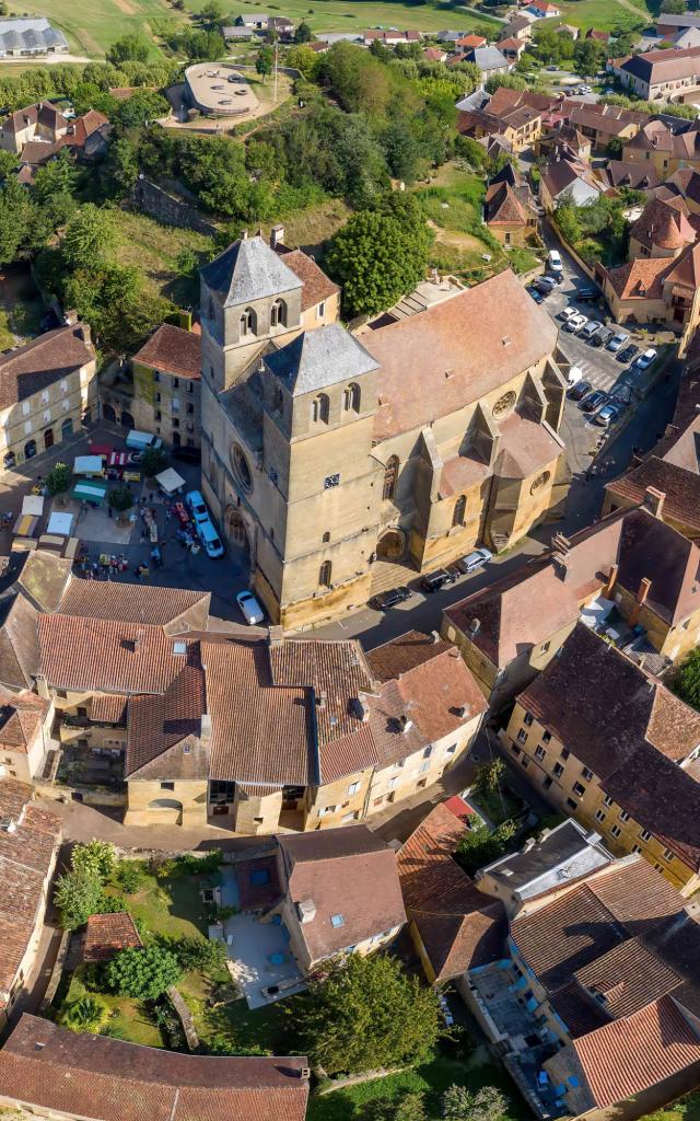 Vue aérienne de Gourdon