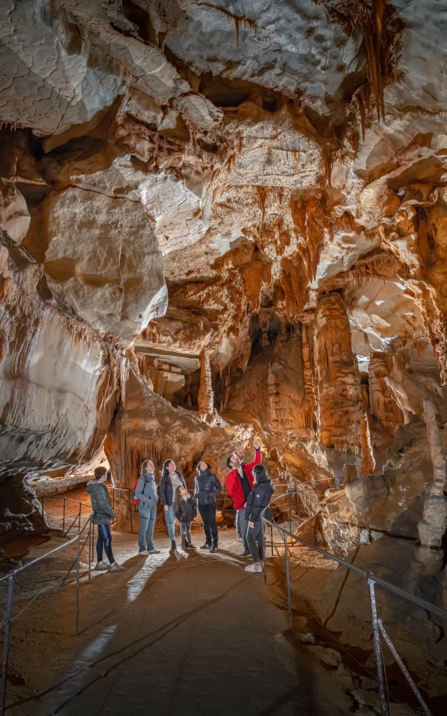 Galerie de l'Ours - vue large - Grotte du Pech Merle