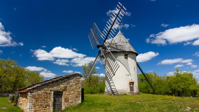 Mai - Moulin de la Bosse à Promilhanes