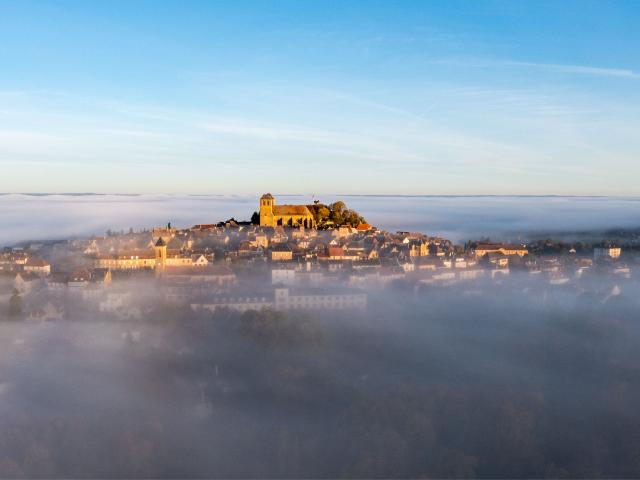 Septembre - Petit matin brumeux à Gourdon