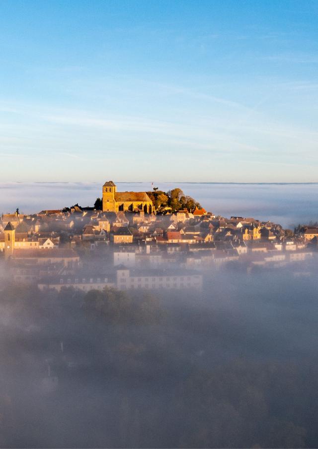 Septembre - Petit matin brumeux à Gourdon