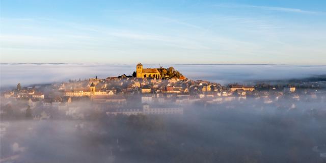 Septembre - Petit matin brumeux à Gourdon