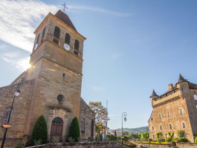 Eglise et château de Lacapelle-Marival