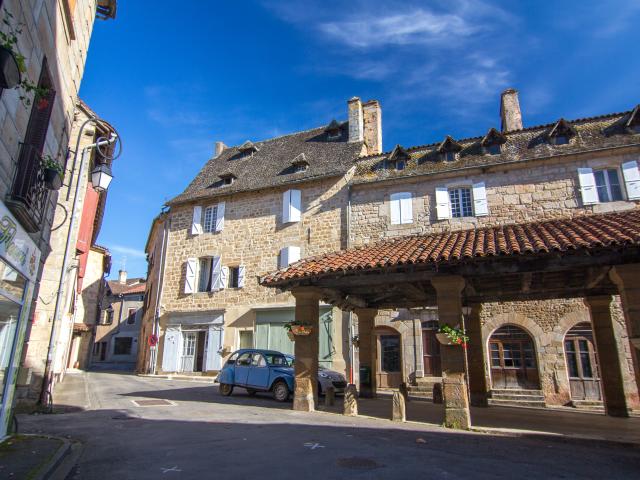 Halle de Lacapelle-Marival