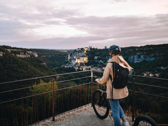 En trottinette électrique à Rocamadour