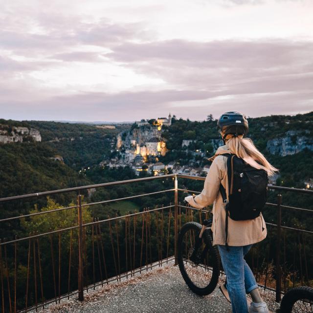 En trottinette électrique à Rocamadour