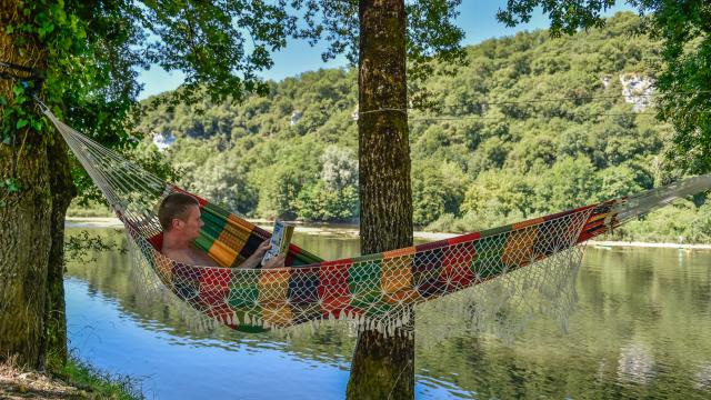 Farniente au camping la Rivière à Lacave