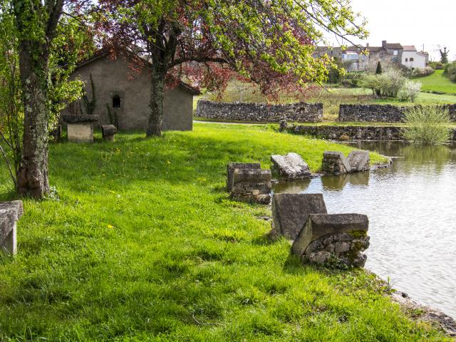 Lavoirs papillons à Escamps