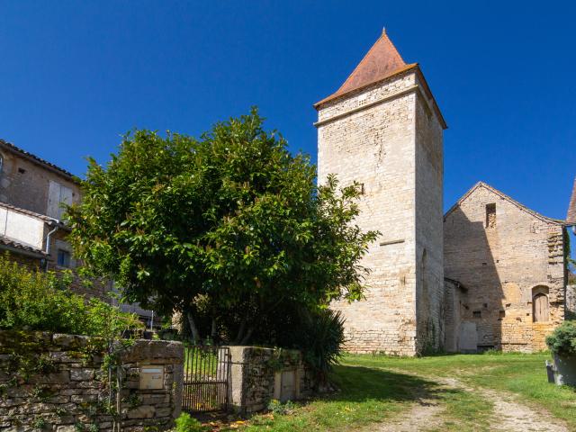 Tour à Varaire