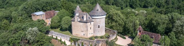 Vue aérienne du Château de Saignes