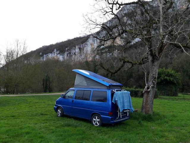 Road Trip En Van En Vallée De La Dordogne En Automne© Yann Fernandez