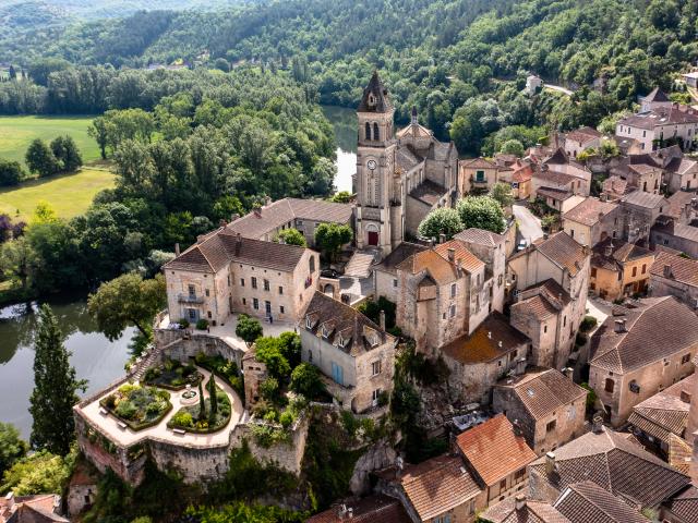 Vue drone du village d'Albas