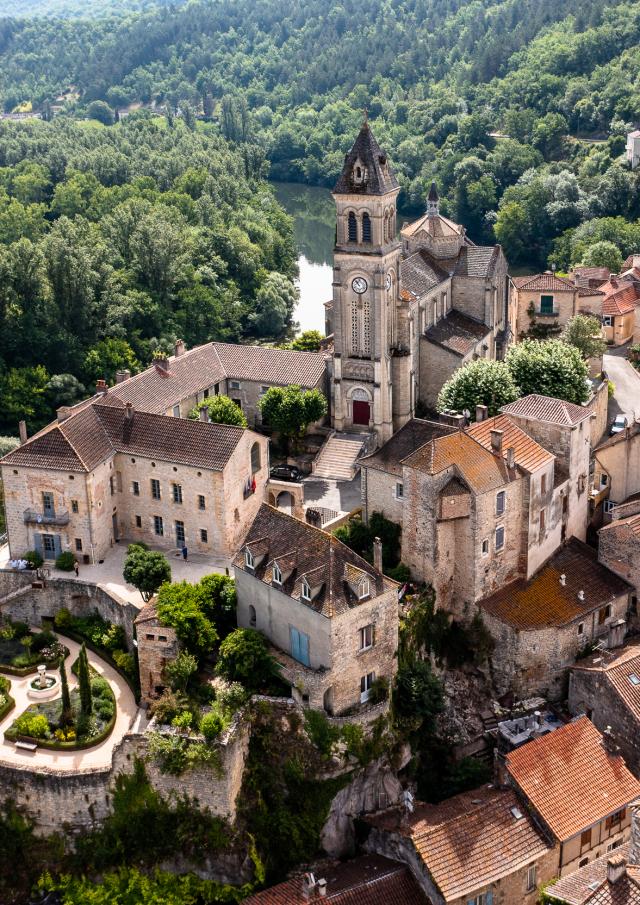 Vue drone du village d'Albas