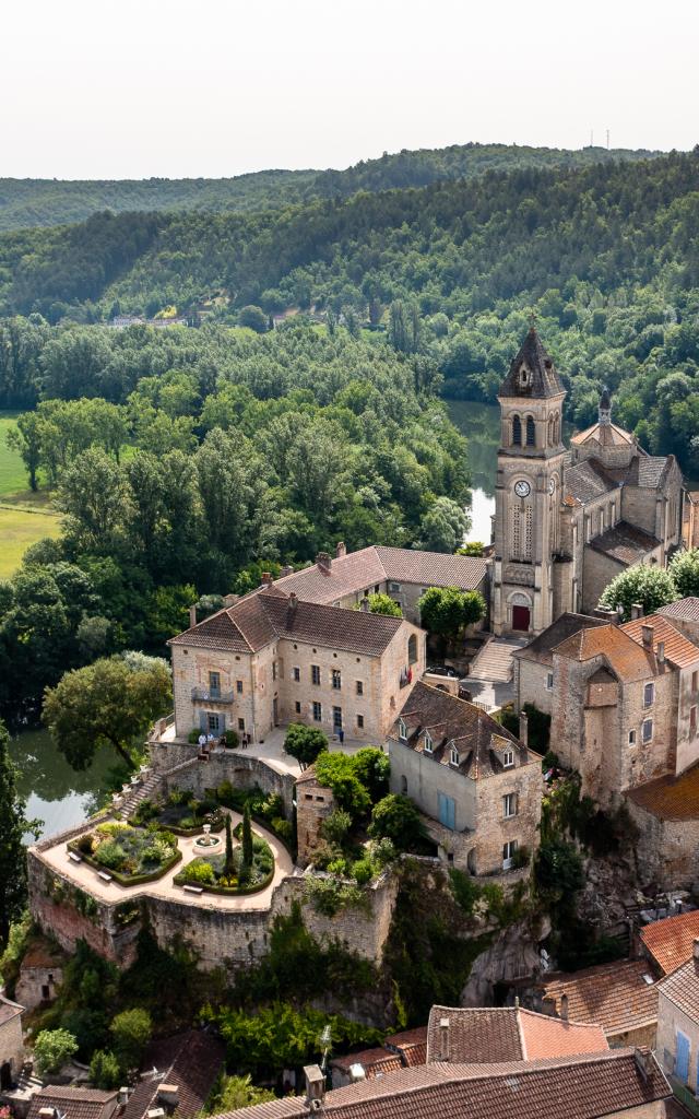 Vue drone du village d'Albas