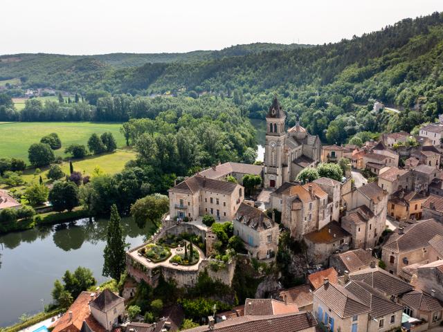 Vue drone du village d'Albas