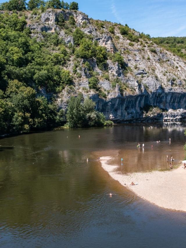 Plage de la Bourgnette à Lacave