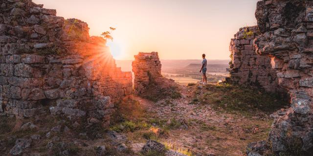 Lever de soleil sur les ruines de Taillefer