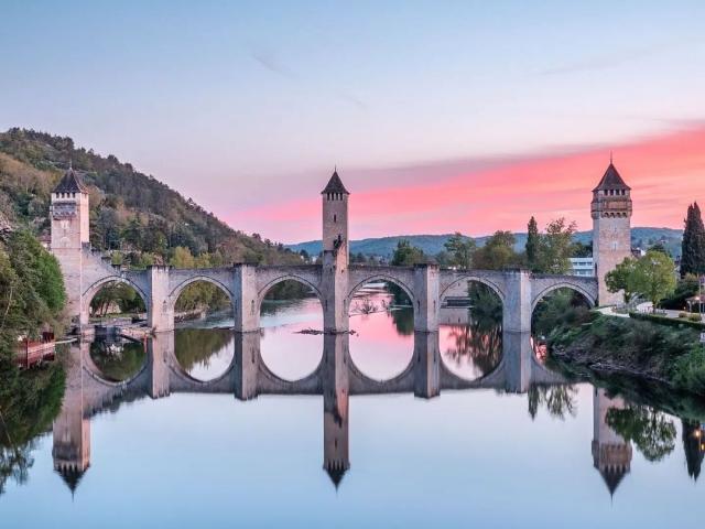 Lever de soleil sur le Pont Valentré